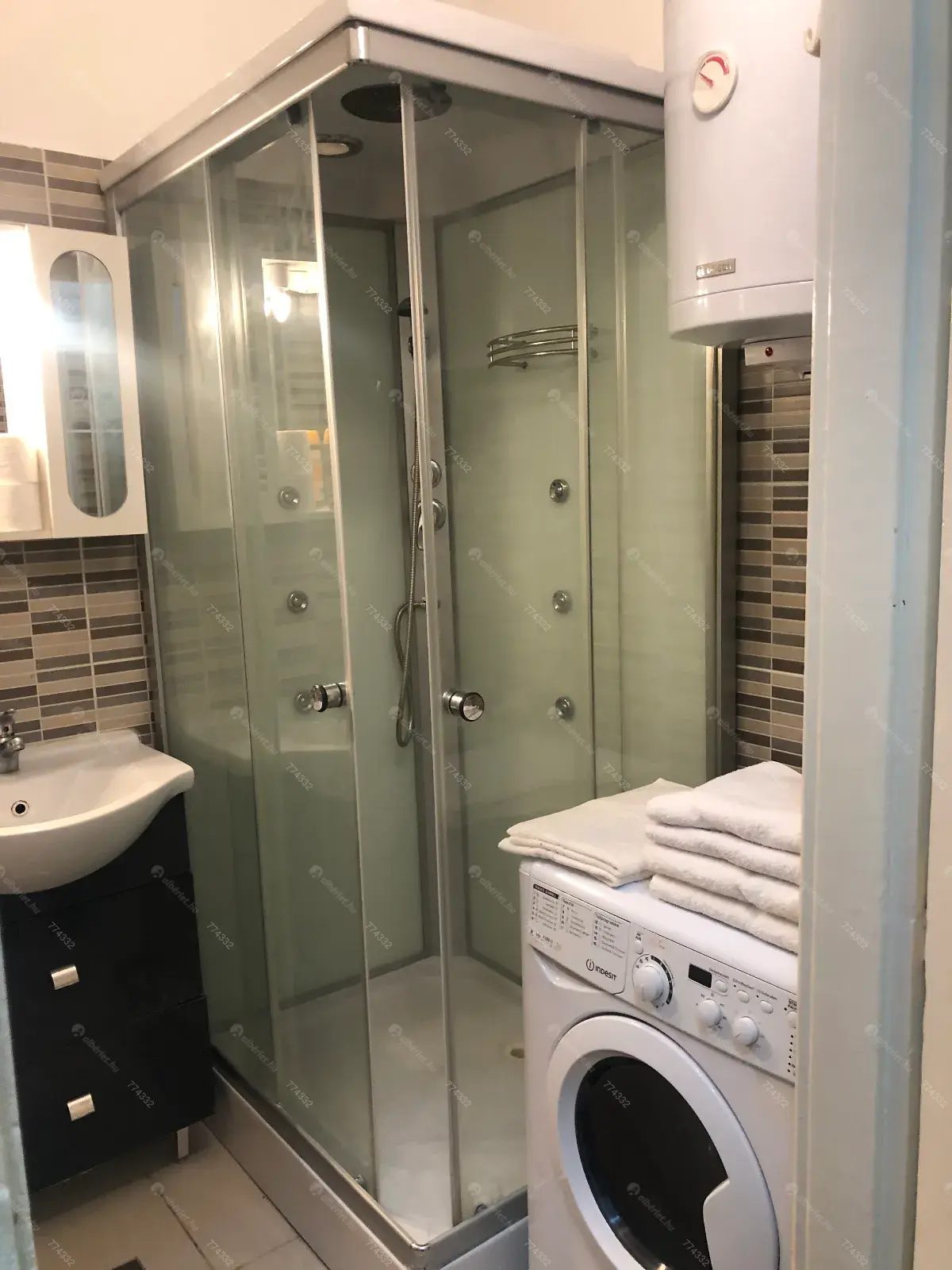 Kiadó albérlet 180000 Ft/hó áron: Budapest, XIII. kerület   Balzac utca . Mérete: 28 nm, 1 szobás | Alberlet.hu - 6647214