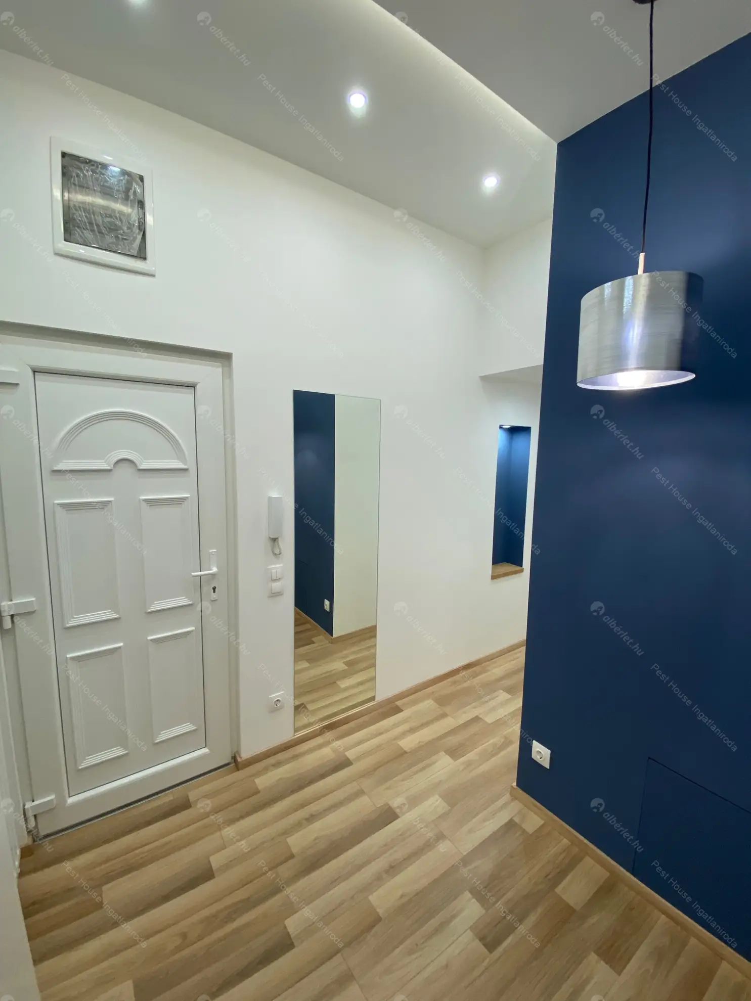 Kiadó albérlet 220000 Ft/hó áron: Budapest, XIII. kerület  Balzac utca. Mérete: 31 nm, 1 szobás | Alberlet.hu - 6582361