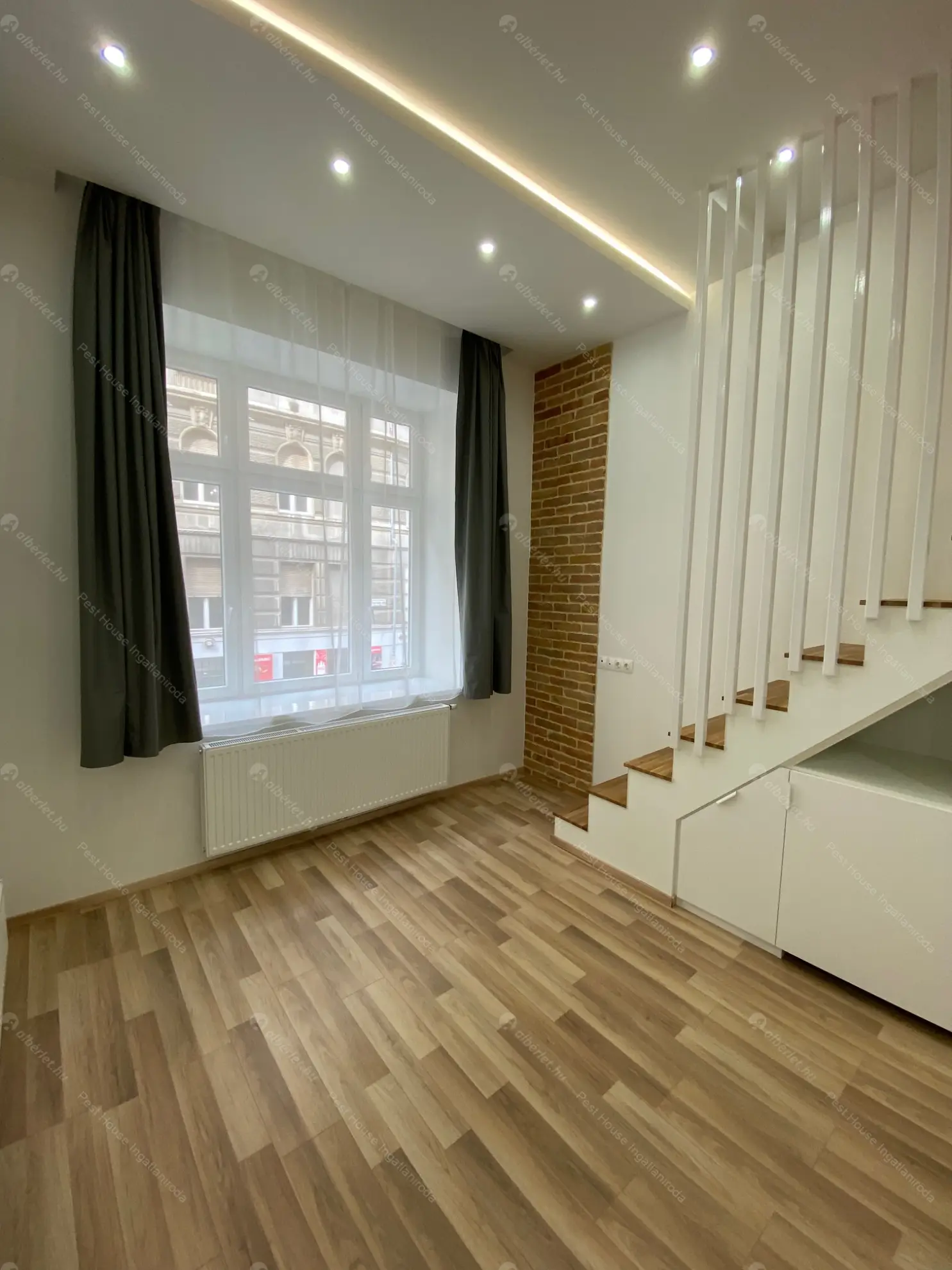 Kiadó albérlet 220000 Ft/hó áron: Budapest, XIII. kerület  Balzac utca. Mérete: 31 nm, 1 szobás | Alberlet.hu - 6582373