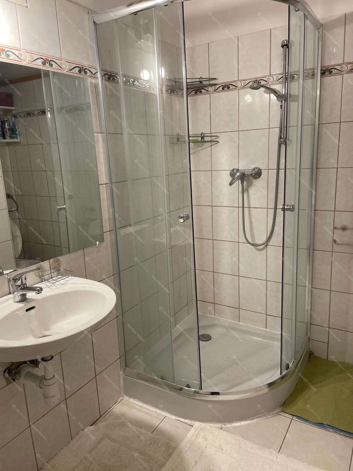 Kiadó albérlet 200000 Ft/hó áron: Budapest, XIII. kerület  Balzac utca. Mérete: 45 nm, 1 szobás | Alberlet.hu - 5619898