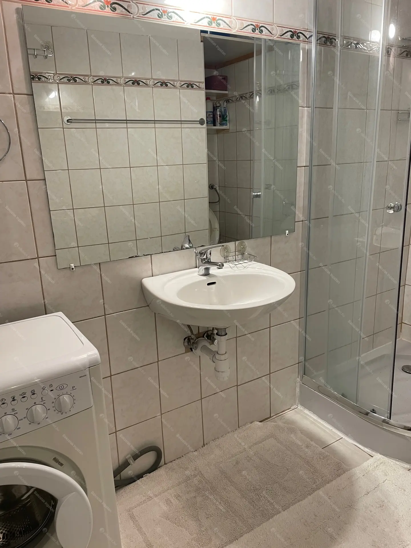 Kiadó albérlet 200000 Ft/hó áron: Budapest, XIII. kerület  Balzac utca. Mérete: 45 nm, 1 szobás | Alberlet.hu - 5619899