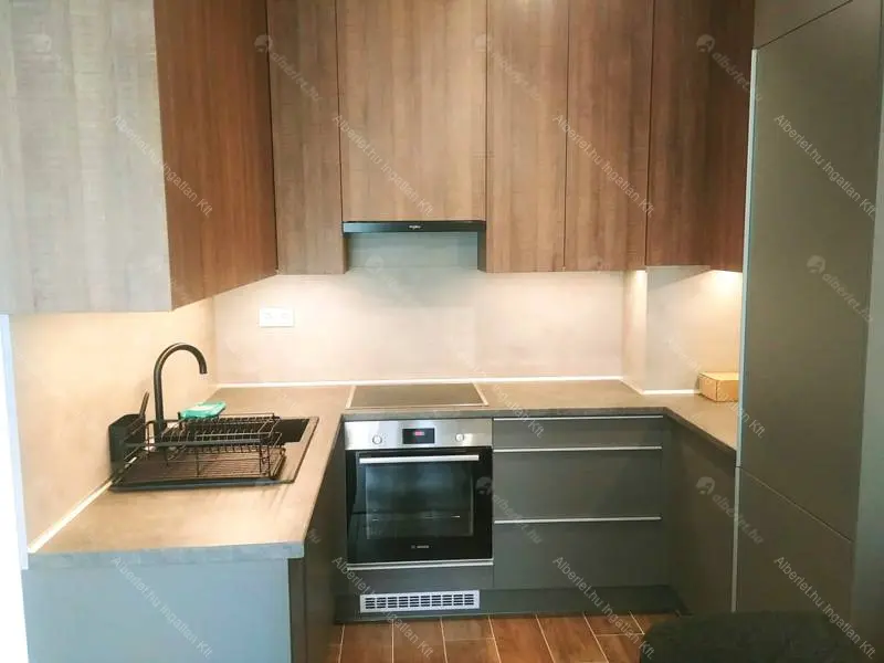 Kiadó albérlet 330000 Ft/hó áron: Budapest, XIII. kerület  Béke tér. Mérete: 50 nm, 2 szobás | Alberlet.hu - 6675714