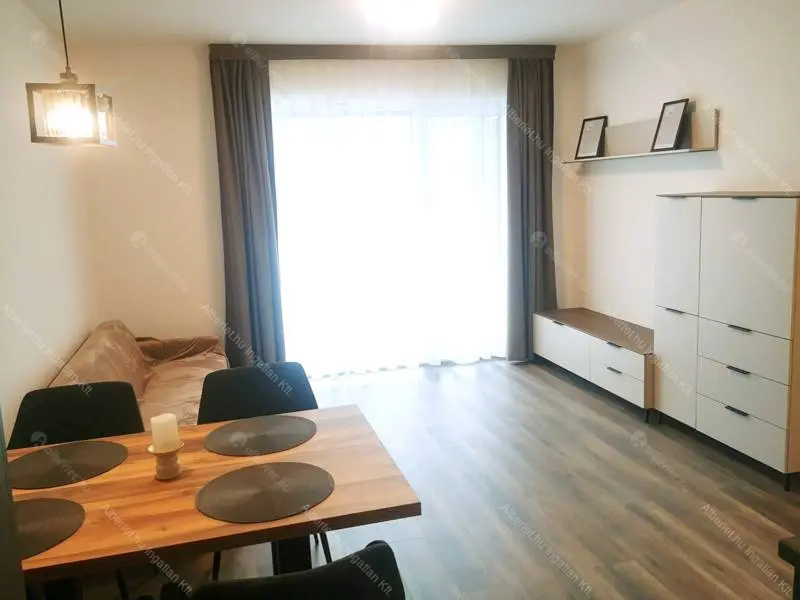 Kiadó albérlet 330000 Ft/hó áron: Budapest, XIII. kerület  Béke tér. Mérete: 50 nm, 2 szobás | Alberlet.hu - 6675729