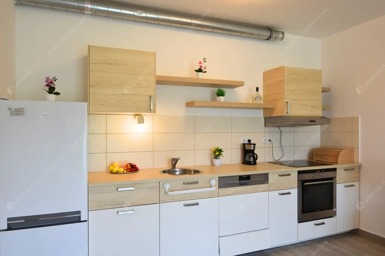 Kiadó albérlet 423000 Ft/hó áron: Budapest, XIII. kerület  Bessenyei utca. Mérete: 70 nm, 3 szobás | Alberlet.hu - 6501889