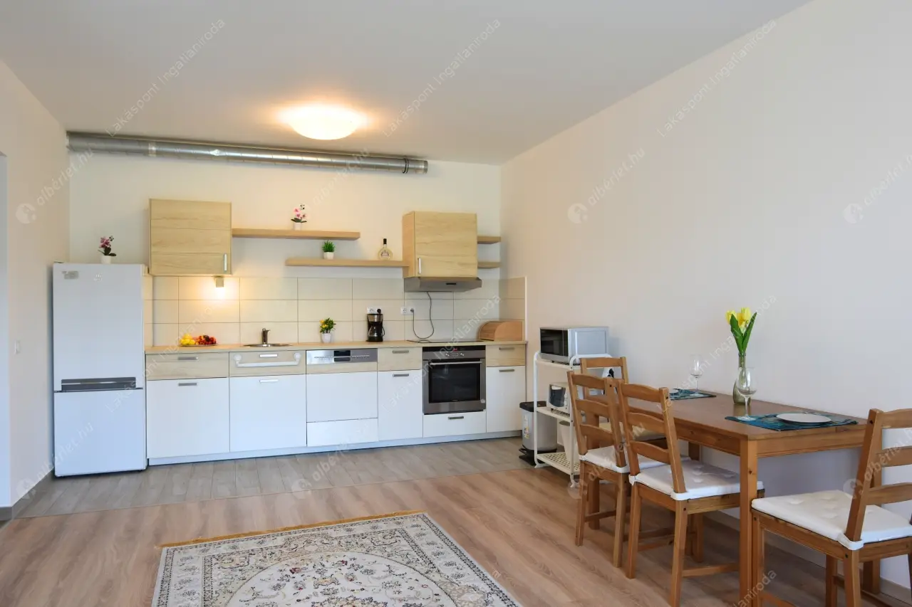 Kiadó albérlet 423000 Ft/hó áron: Budapest, XIII. kerület  Bessenyei utca. Mérete: 70 nm, 3 szobás | Alberlet.hu - 6501891