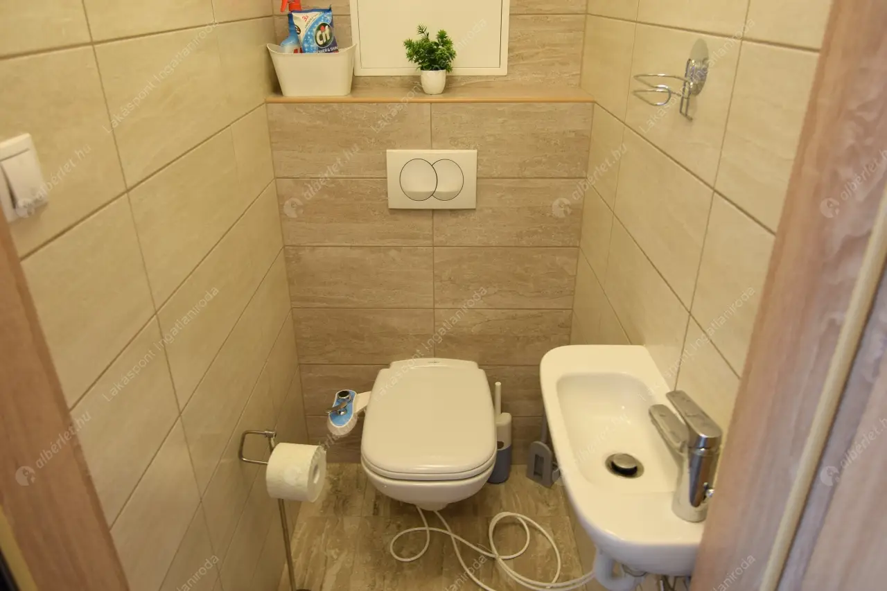 Kiadó albérlet 423000 Ft/hó áron: Budapest, XIII. kerület  Bessenyei utca. Mérete: 70 nm, 3 szobás | Alberlet.hu - 6501898