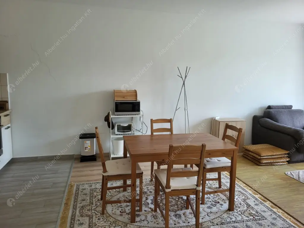 Kiadó albérlet 386000 Ft/hó áron: Budapest, XIII. kerület  Bessenyei utca. Mérete: 70 nm, 3 szobás | Alberlet.hu - 6538211