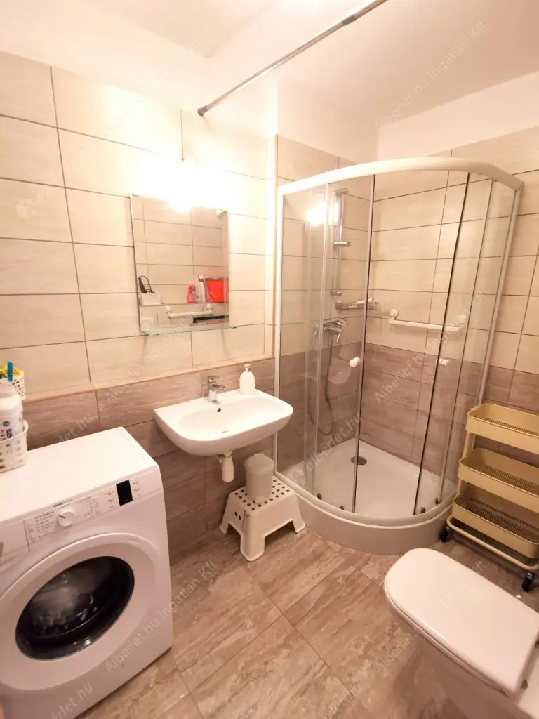 Kiadó albérlet 386000 Ft/hó áron: Budapest, XIII. kerület  Bessenyei utca. Mérete: 70 nm, 3 szobás | Alberlet.hu - 6602916