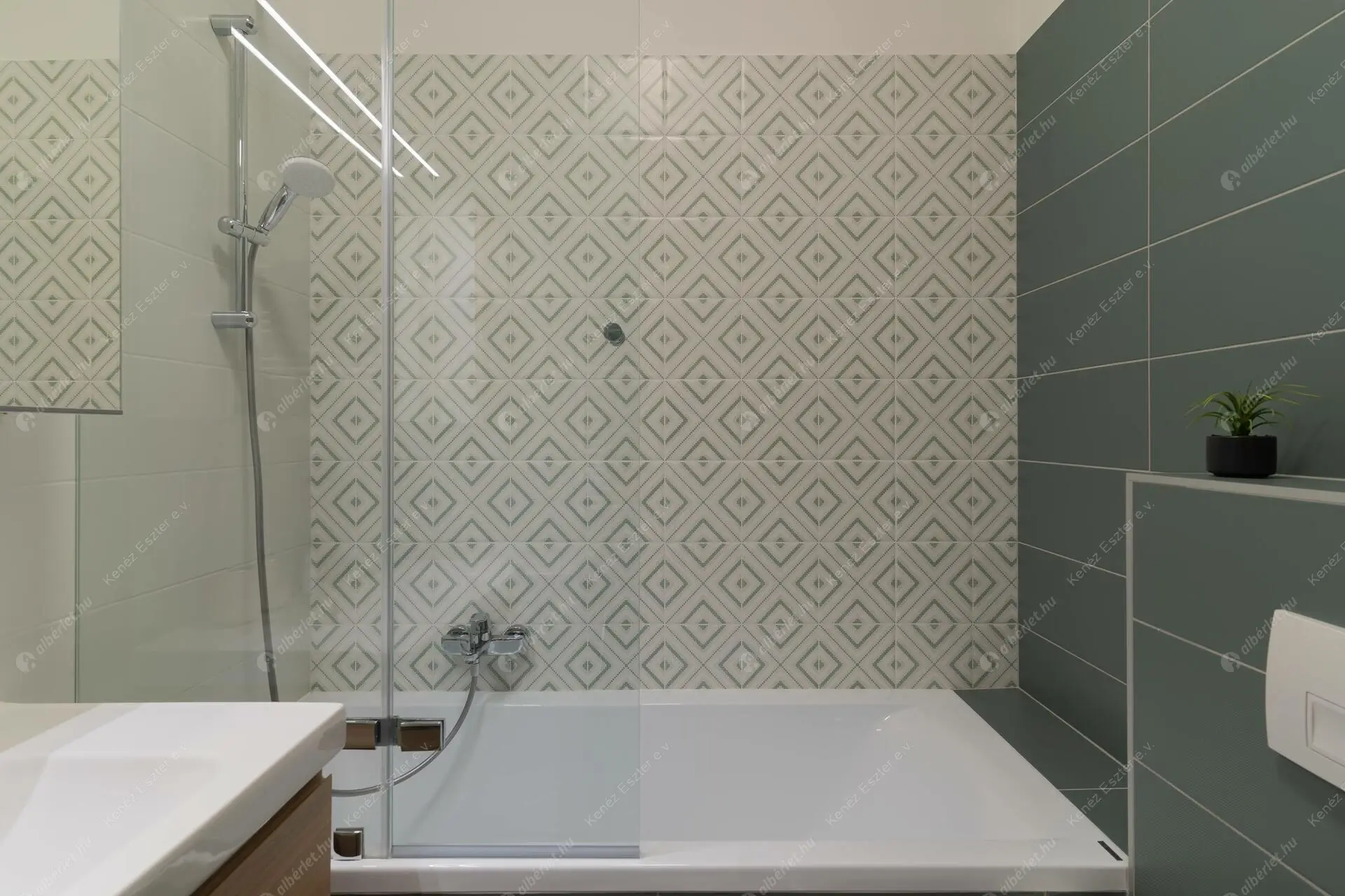 Kiadó albérlet 390000 Ft/hó áron: Budapest, XIII. kerület  Bulcsú utca. Mérete: 45 nm, 2 szobás | Alberlet.hu - 6361755