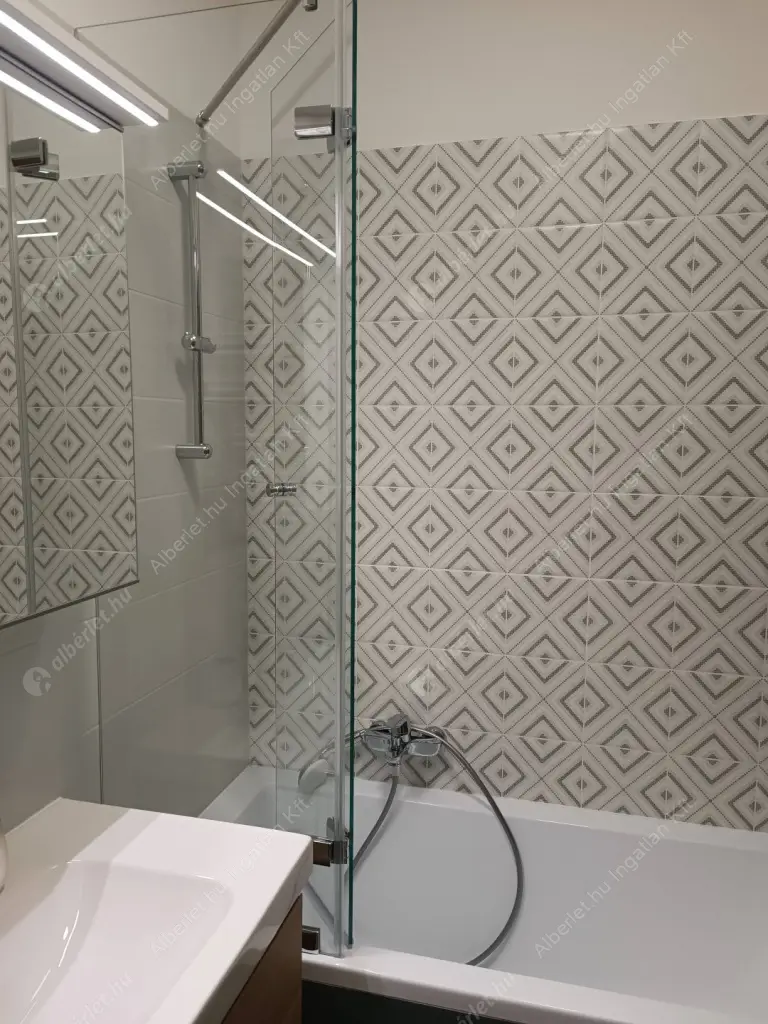 Kiadó albérlet 390000 Ft/hó áron: Budapest, XIII. kerület  Bulcsú utca. Mérete: 45 nm, 2 szobás | Alberlet.hu - 6603504