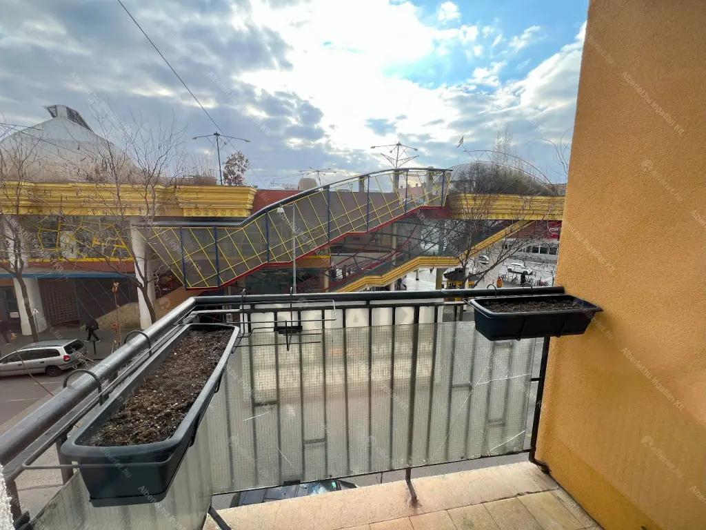 Kiadó albérlet 382000 Ft/hó áron: Budapest, XIII. kerület  Bulcsú utca. Mérete: 70 nm, 2 szobás | Alberlet.hu - 6701142