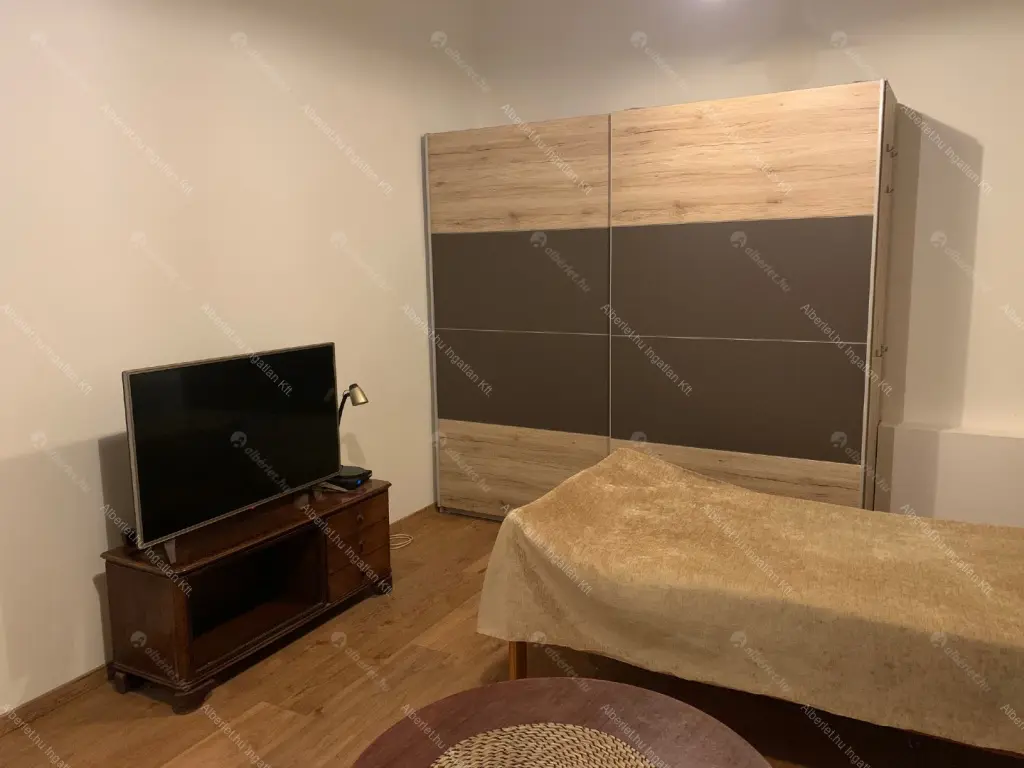 Kiadó albérlet 370000 Ft/hó áron: Budapest, XIII. kerület  Bulcsú utca. Mérete: 87 nm, 3 szobás | Alberlet.hu - 6689607