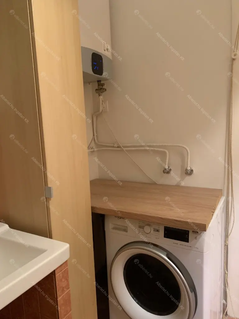 Kiadó albérlet 370000 Ft/hó áron: Budapest, XIII. kerület  Bulcsú utca. Mérete: 87 nm, 3 szobás | Alberlet.hu - 6689614