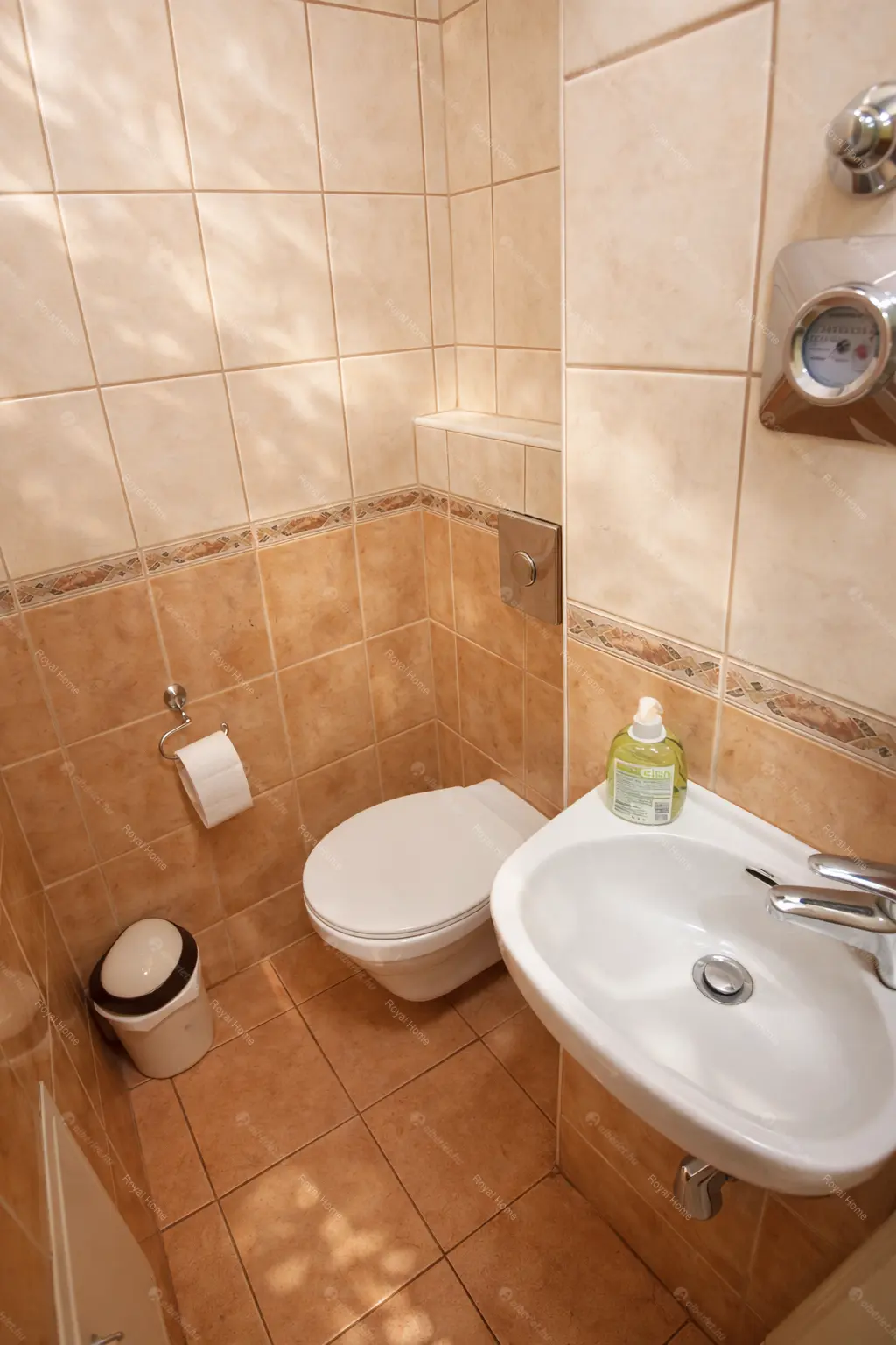 Kiadó albérlet 285000 Ft/hó áron: Budapest, XIII. kerület  Csángó  . Mérete: 64 nm, 3 szobás | Alberlet.hu - 6665667