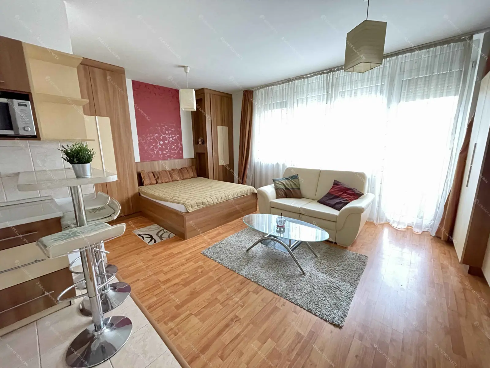 Kiadó albérlet 180000 Ft/hó áron: Budapest, XIII. kerület  Csata utca. Mérete: 33 nm, 1 szobás | Alberlet.hu - 6686800