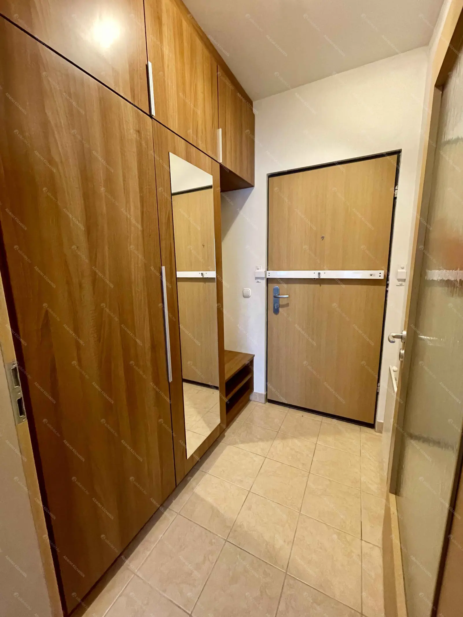 Kiadó albérlet 180000 Ft/hó áron: Budapest, XIII. kerület  Csata utca. Mérete: 33 nm, 1 szobás | Alberlet.hu - 6686807