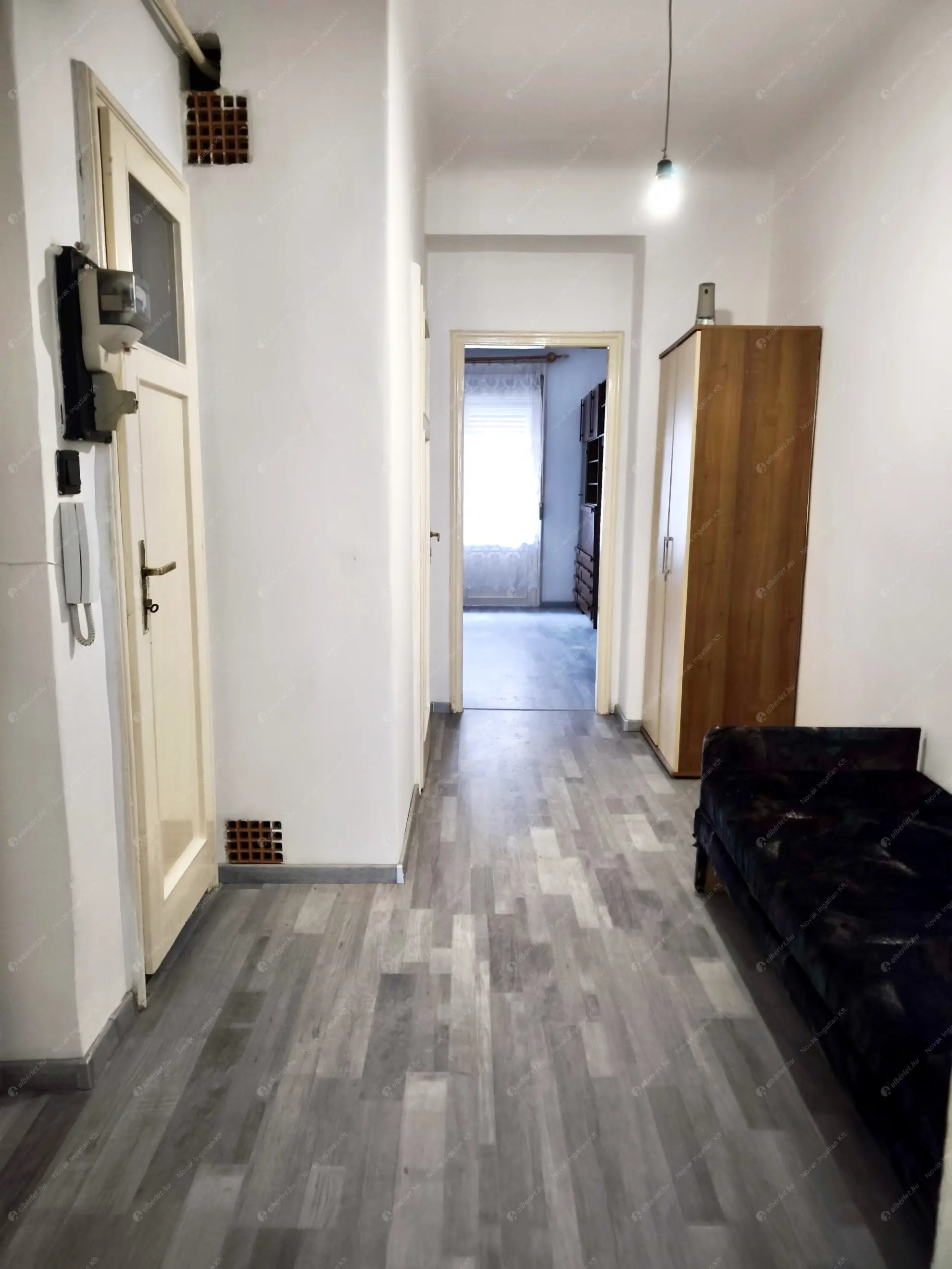 Kiadó albérlet 195000 Ft/hó áron: Budapest, XIII. kerület  Csata utca. Mérete: 40 nm, 1 szobás | Alberlet.hu - 6635966