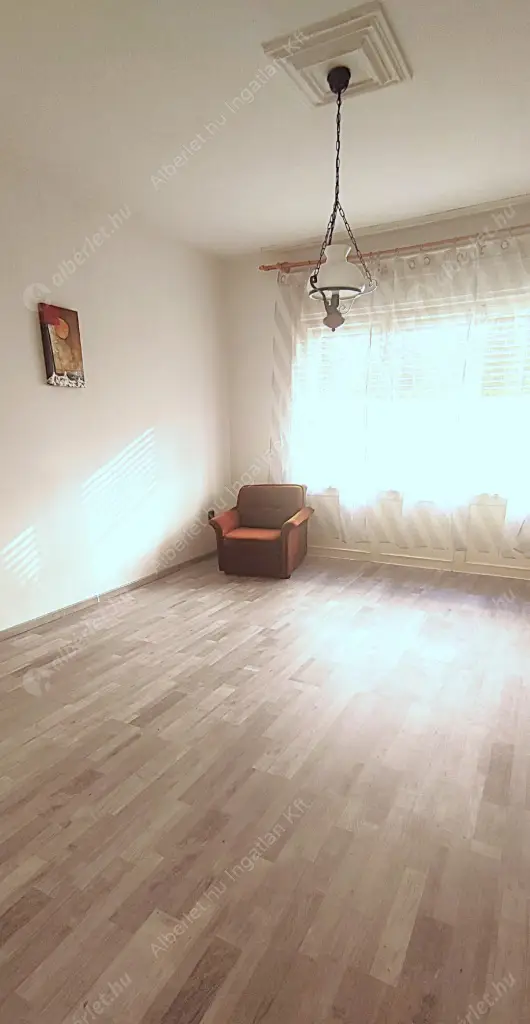 Kiadó albérlet 200000 Ft/hó áron: Budapest, XIII. kerület  Csata utca. Mérete: 40 nm, 1 szobás | Alberlet.hu - 6614790