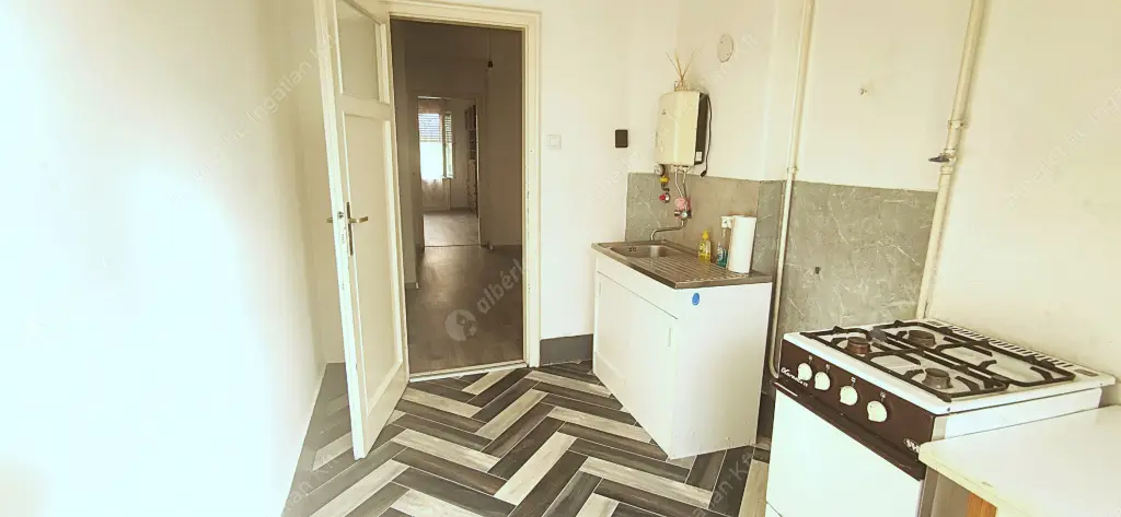 Kiadó albérlet 200000 Ft/hó áron: Budapest, XIII. kerület  Csata utca. Mérete: 40 nm, 1 szobás | Alberlet.hu - 6633052