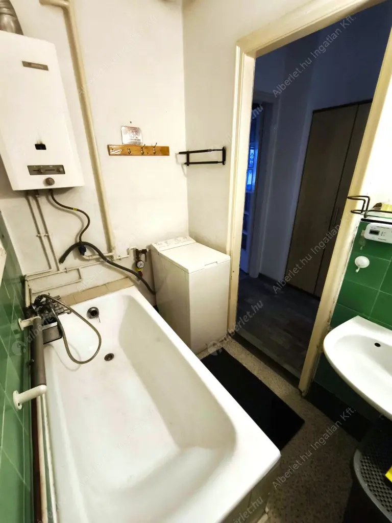 Kiadó albérlet 200000 Ft/hó áron: Budapest, XIII. kerület  Csata utca. Mérete: 40 nm, 1 szobás | Alberlet.hu - 6633055