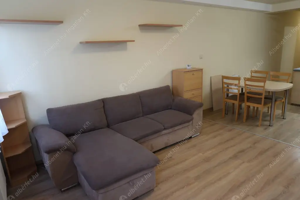 Kiadó albérlet 370000 Ft/hó áron: Budapest, XIII. kerület  Csata utca. Mérete: 74 nm, 3 szobás | Alberlet.hu - 6636044