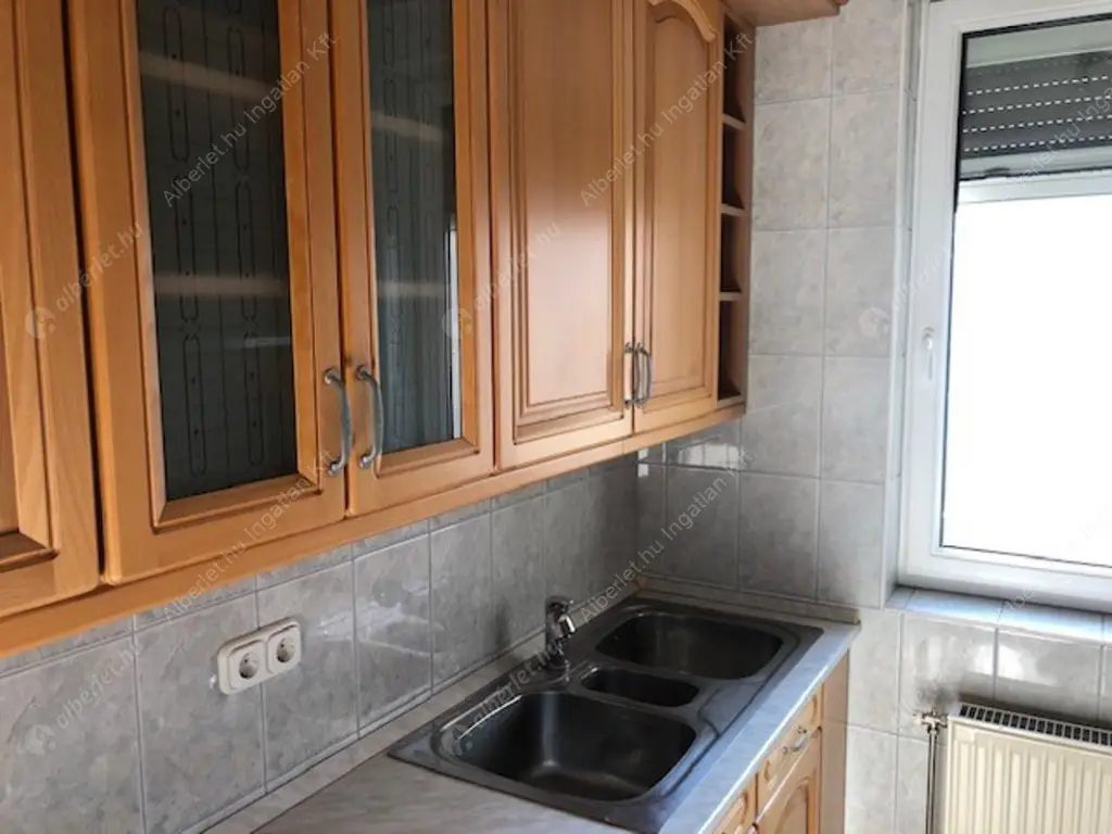Kiadó albérlet 340000 Ft/hó áron: Budapest, XIII. kerület  Csata utca. Mérete: 82 nm, 3 szobás | Alberlet.hu - 6525108