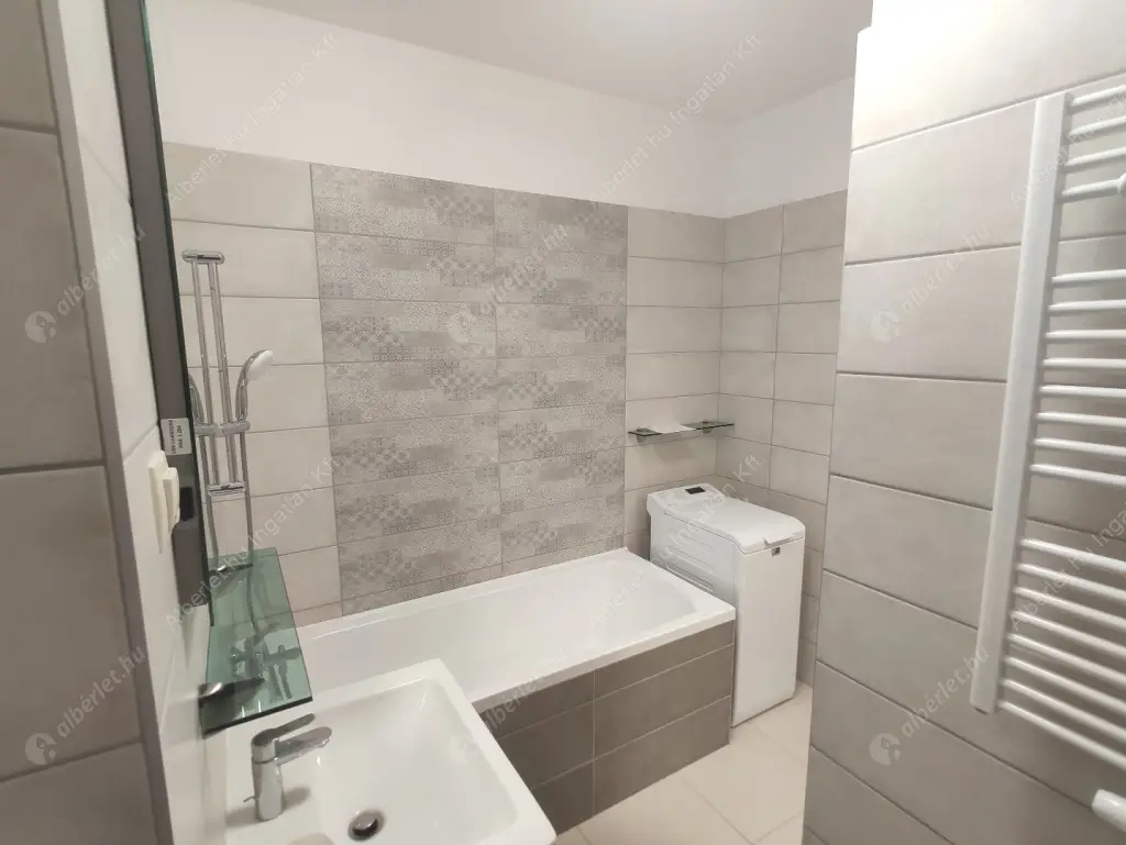 Kiadó albérlet 320000 Ft/hó áron: Budapest, XIII. kerület  Cserhalom utca. Mérete: 42 nm, 2 szobás | Alberlet.hu - 6533850