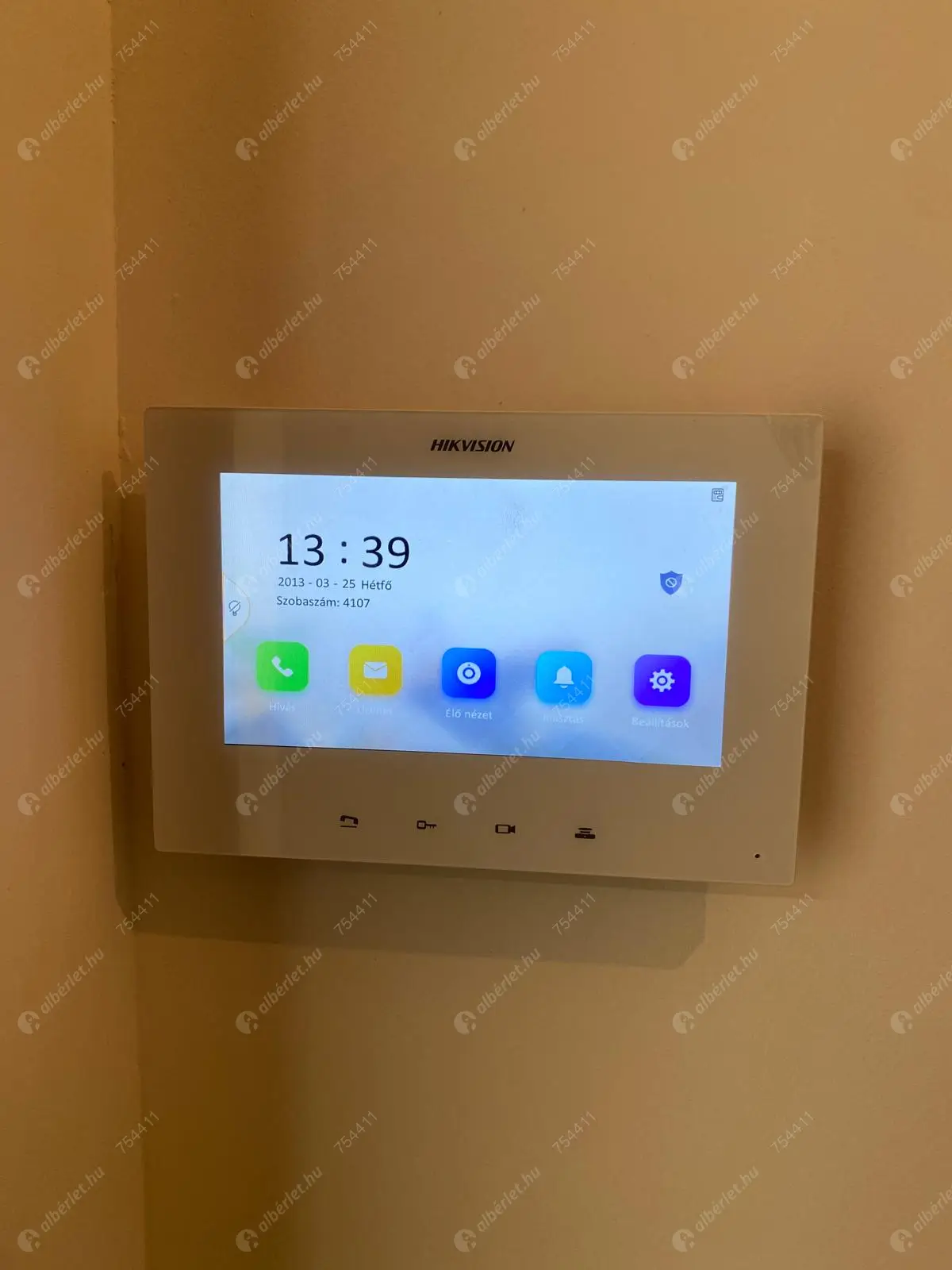 Kiadó albérlet 299000 Ft/hó áron: Budapest, XIII. kerület  Cserhalom utca. Mérete: 45 nm, 2 szobás | Alberlet.hu - 6353717