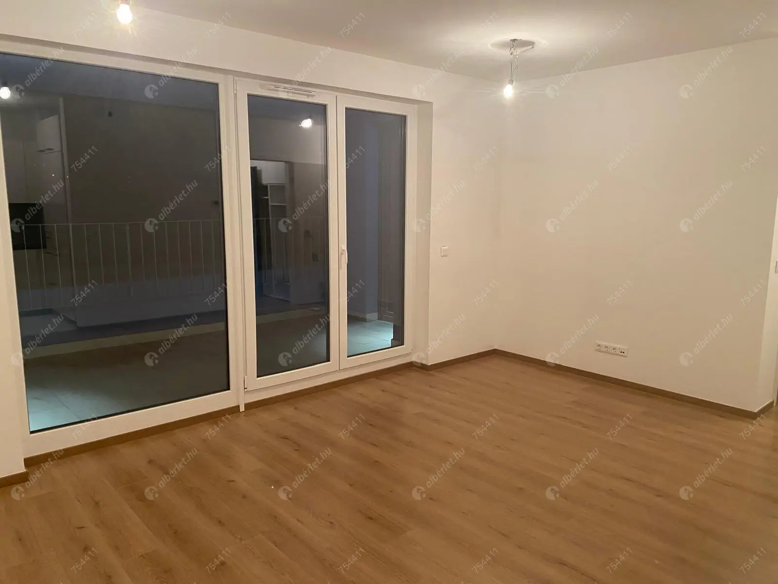 Kiadó albérlet 299000 Ft/hó áron: Budapest, XIII. kerület  Cserhalom utca. Mérete: 45 nm, 2 szobás | Alberlet.hu - 6353724