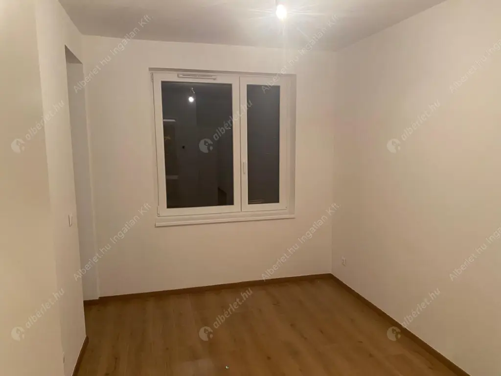 Kiadó albérlet 299000 Ft/hó áron: Budapest, XIII. kerület  Cserhalom utca. Mérete: 45 nm, 2 szobás | Alberlet.hu - 6627961