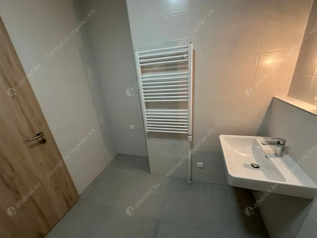 Kiadó albérlet 461000 Ft/hó áron: Budapest, XIII. kerület  Cserhalom utca. Mérete: 70 nm, 3 szobás | Alberlet.hu - 6587399