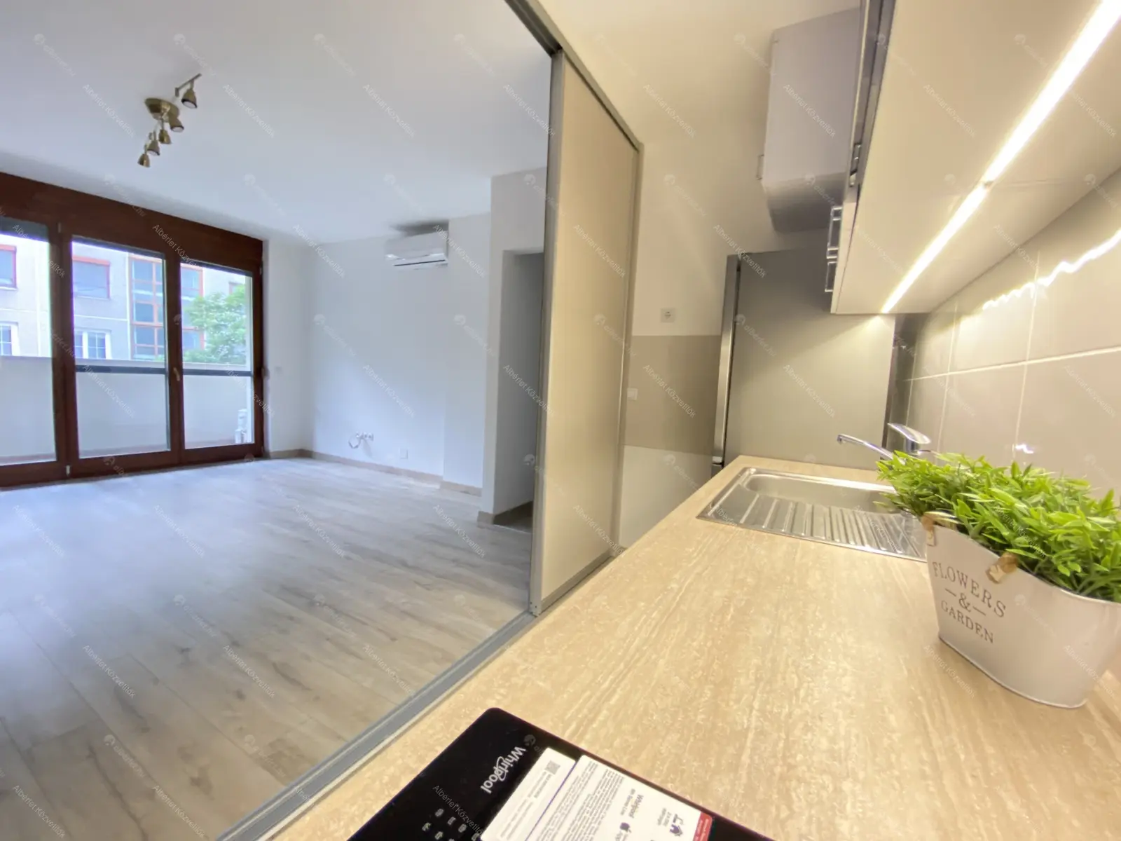 Kiadó albérlet 230000 Ft/hó áron: Budapest, XIII. kerület  Dévai utca. Mérete: 47 nm, 2 szobás | Alberlet.hu - 5992198