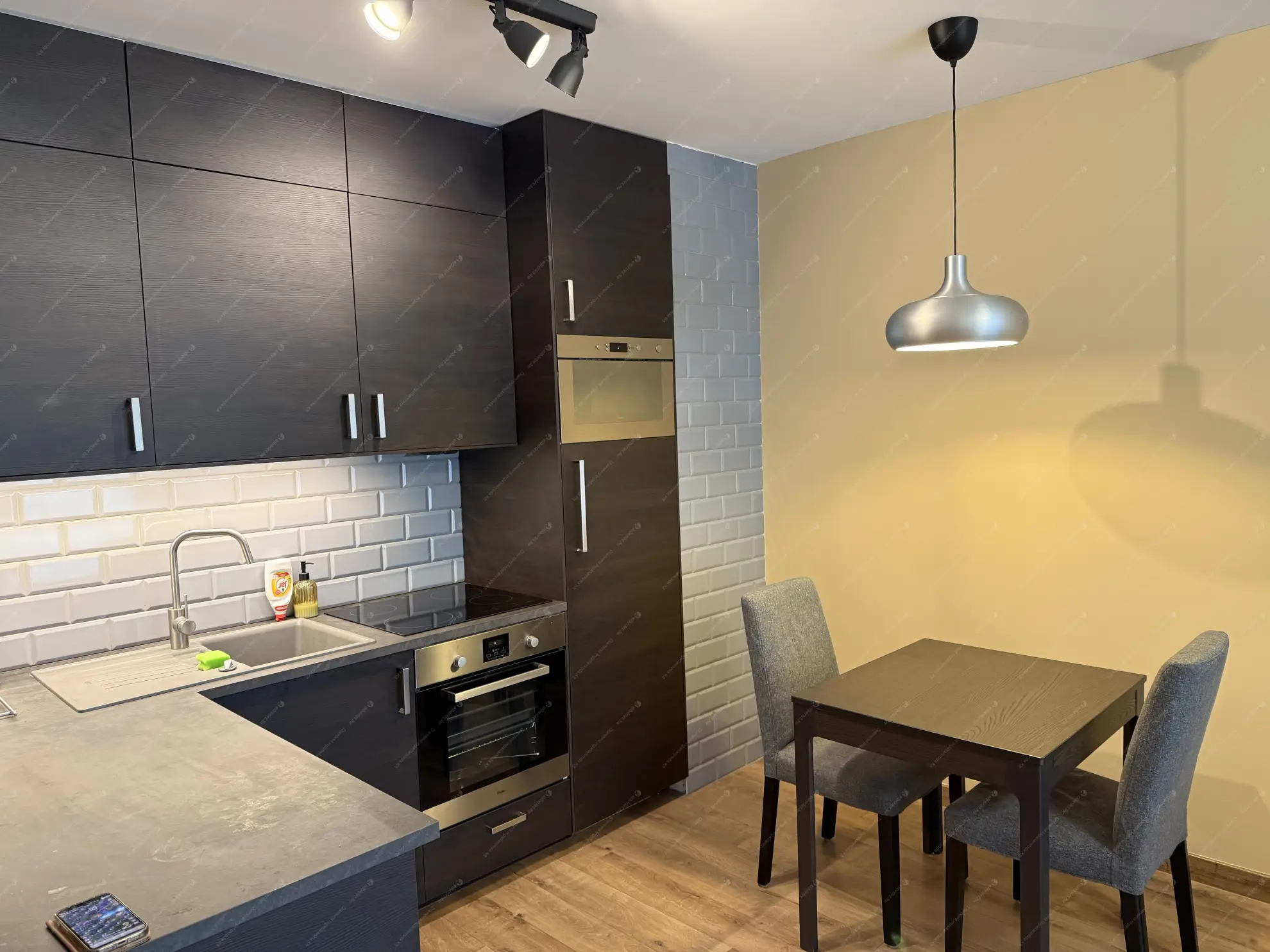 Kiadó albérlet 300000 Ft/hó áron: Budapest, XIII. kerület  Dévai utca. Mérete: 51 nm, 2 szobás | Alberlet.hu - 6631277