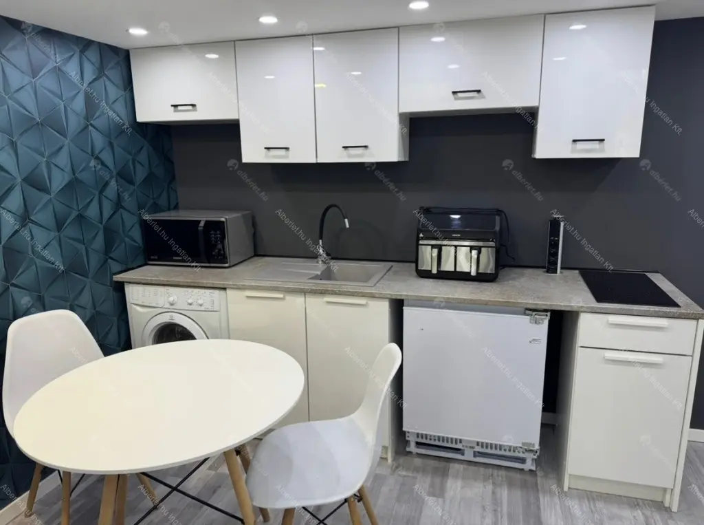 Kiadó albérlet 210000 Ft/hó áron: Budapest, XIII. kerület  Diós utca. Mérete: 30 nm, 1 szobás | Alberlet.hu - 6691721