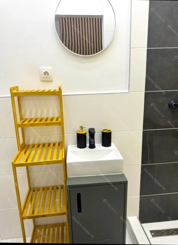 Kiadó albérlet 210000 Ft/hó áron: Budapest, XIII. kerület  Diós utca. Mérete: 30 nm, 1 szobás | Alberlet.hu - 6691725