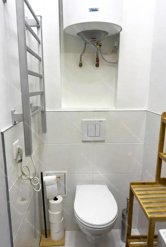 Kiadó albérlet 210000 Ft/hó áron: Budapest, XIII. kerület  Diós utca. Mérete: 30 nm, 1 szobás | Alberlet.hu - 6691729