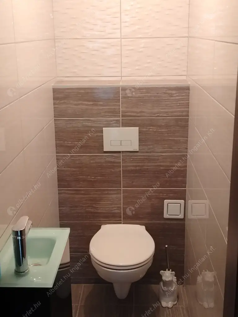 Kiadó albérlet 350000 Ft/hó áron: Budapest, XIII. kerület  Dolmány utca. Mérete: 56 nm, 2 szobás | Alberlet.hu - 6622854