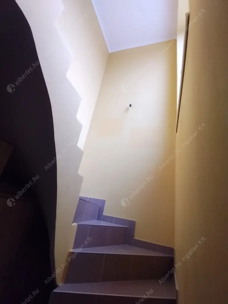 Kiadó albérlet 350000 Ft/hó áron: Budapest, XIII. kerület  Dolmány utca. Mérete: 56 nm, 2 szobás | Alberlet.hu - 6622858