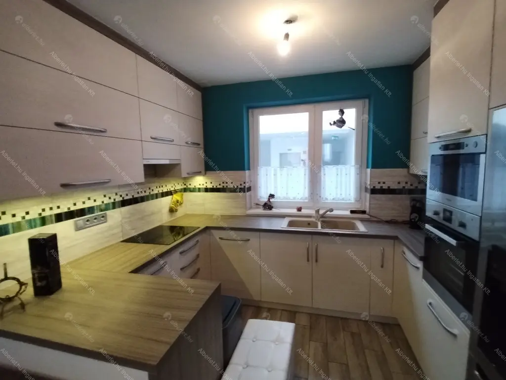 Kiadó albérlet 325000 Ft/hó áron: Budapest, XIII. kerület  Dolmány utca. Mérete: 56 nm, 2 szobás | Alberlet.hu - 6646742