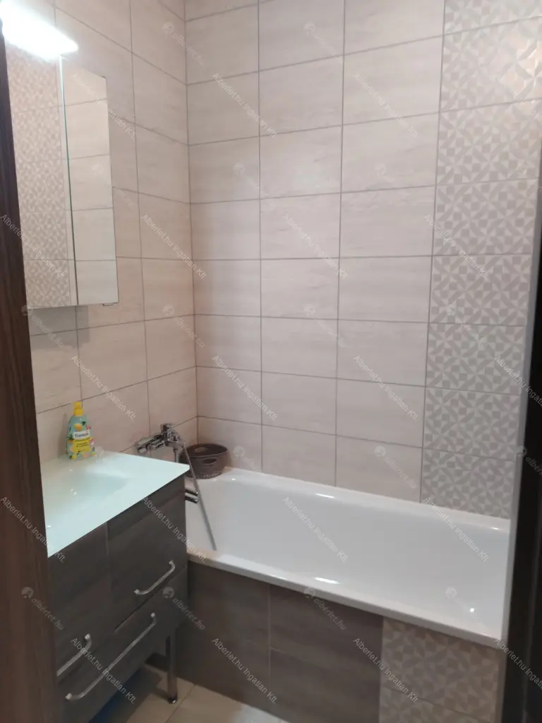 Kiadó albérlet 325000 Ft/hó áron: Budapest, XIII. kerület  Dolmány utca. Mérete: 56 nm, 2 szobás | Alberlet.hu - 6646759