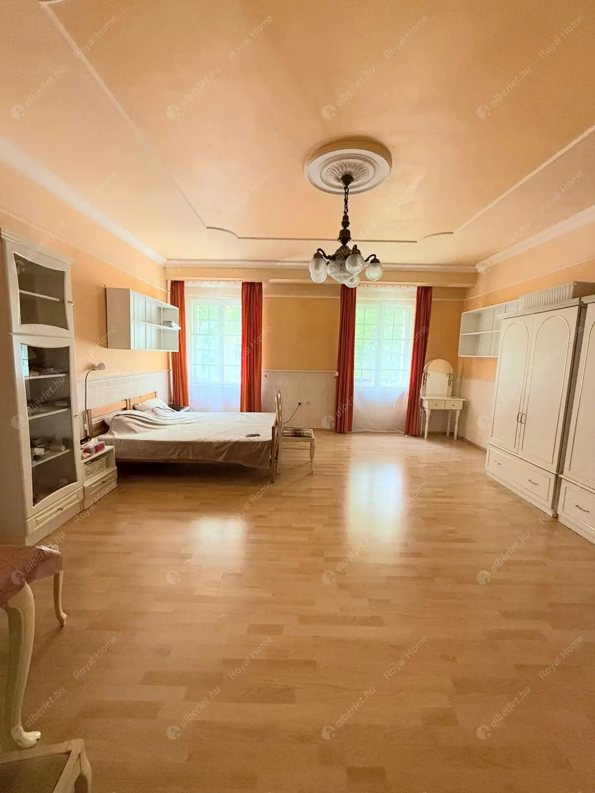 Kiadó albérlet 249000 Ft/hó áron: Budapest, XIII. kerület  Dózsa György út. Mérete: 50 nm, 2 szobás | Alberlet.hu - 6529761