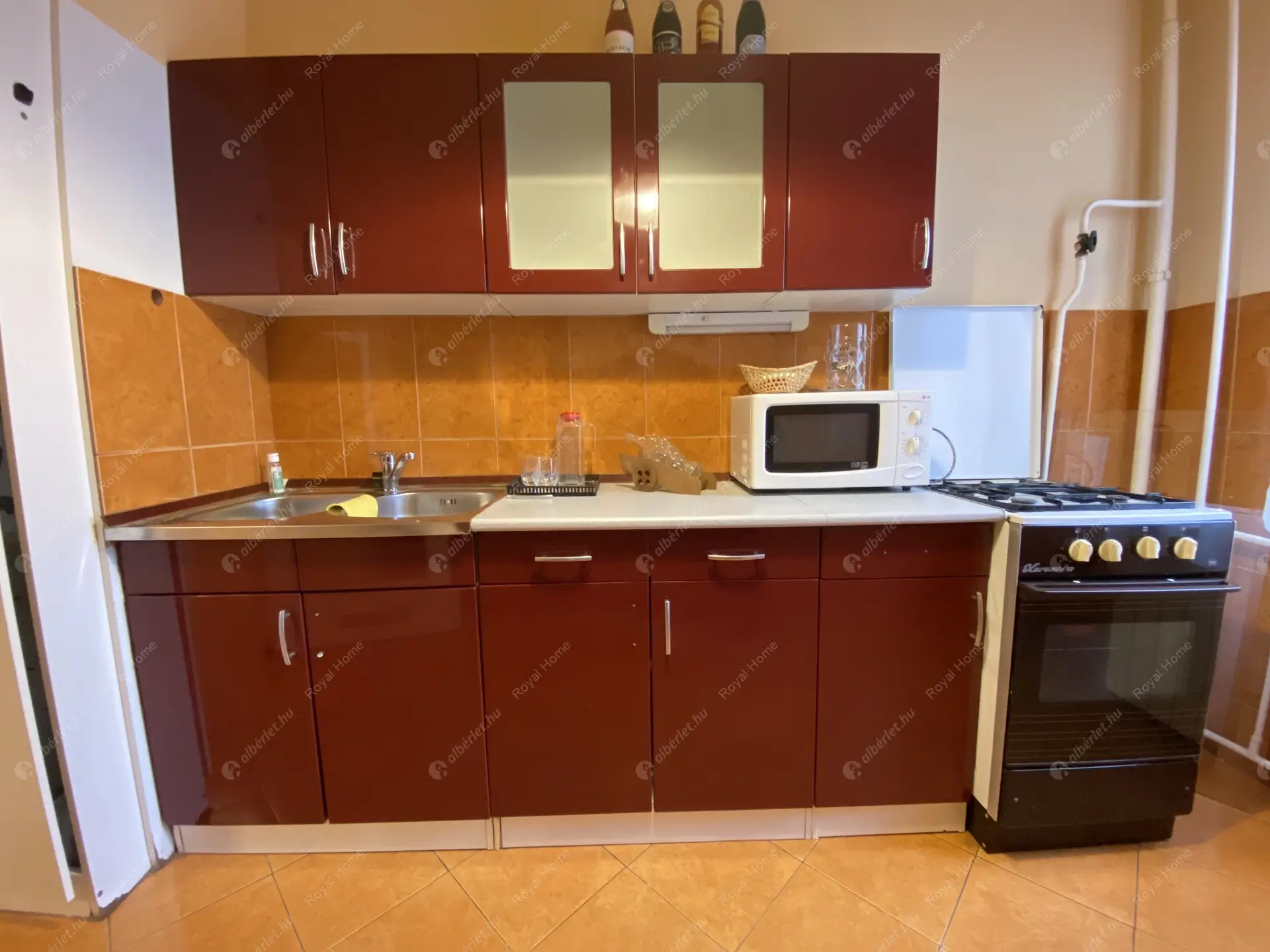 Kiadó albérlet 280000 Ft/hó áron: Budapest, XIII. kerület  Dráva utca. Mérete: 64 nm, 3 szobás | Alberlet.hu - 5825578