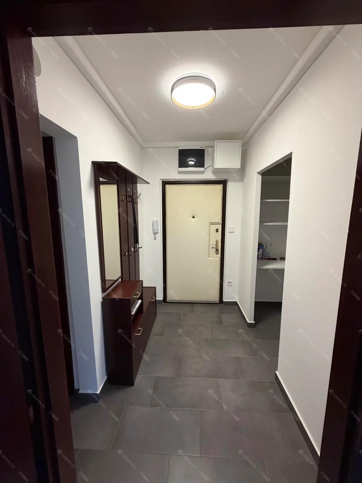 Kiadó albérlet 290000 Ft/hó áron: Budapest, XIII. kerület  Esztergomi út. Mérete: 41 nm, 1 szobás | Alberlet.hu - 6641078