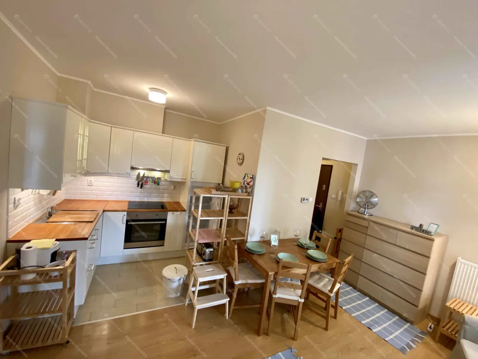 Kiadó albérlet 205000 Ft/hó áron: Budapest, XIII. kerület  Fáy köz. Mérete: 37 nm, 2 szobás | Alberlet.hu - 6672203