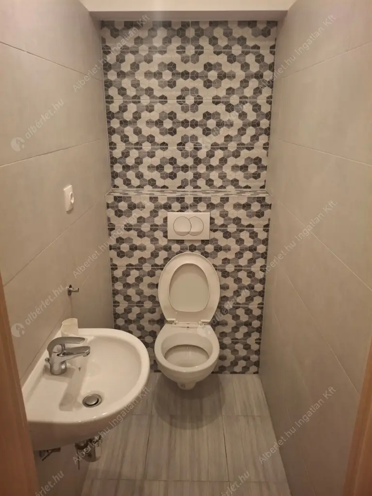 Kiadó albérlet 300000 Ft/hó áron: Budapest, XIII. kerület  Fáy utca. Mérete: 63 nm, 3 szobás | Alberlet.hu - 6620379