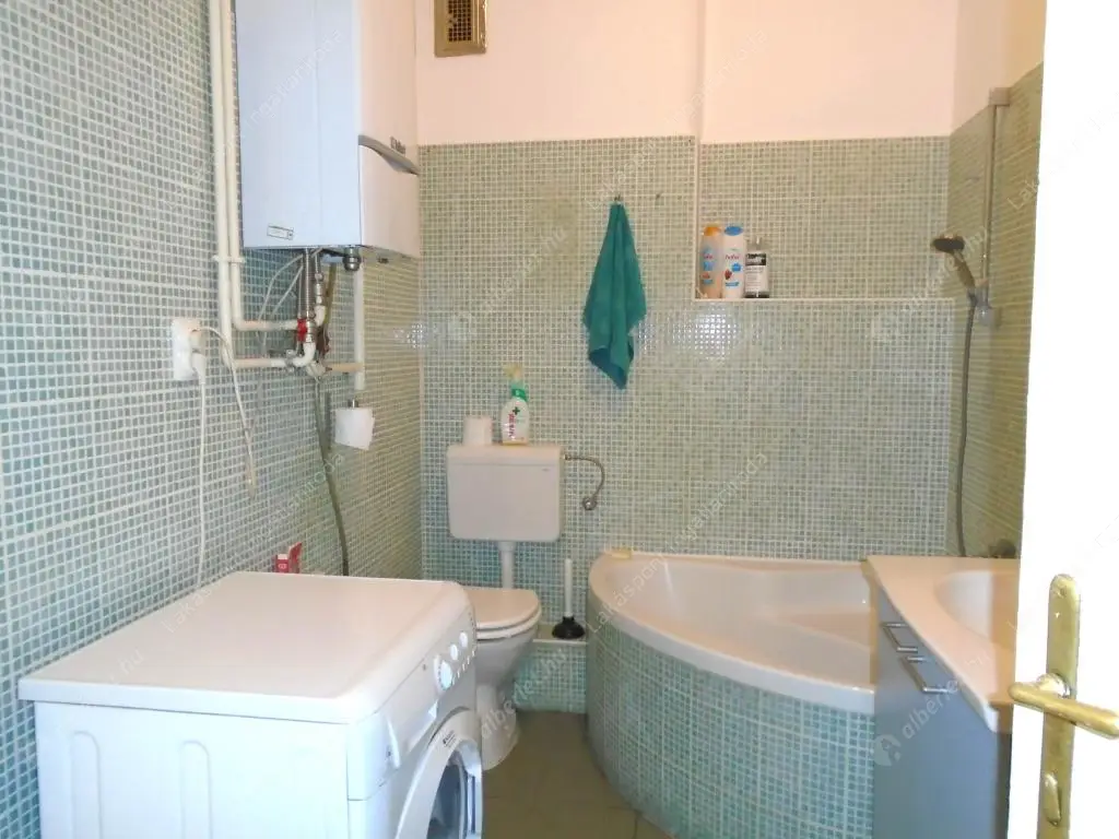 Kiadó albérlet 295000 Ft/hó áron: Budapest, XIII. kerület  Felka utca. Mérete: 100 nm, 3 szobás | Alberlet.hu - 6553367