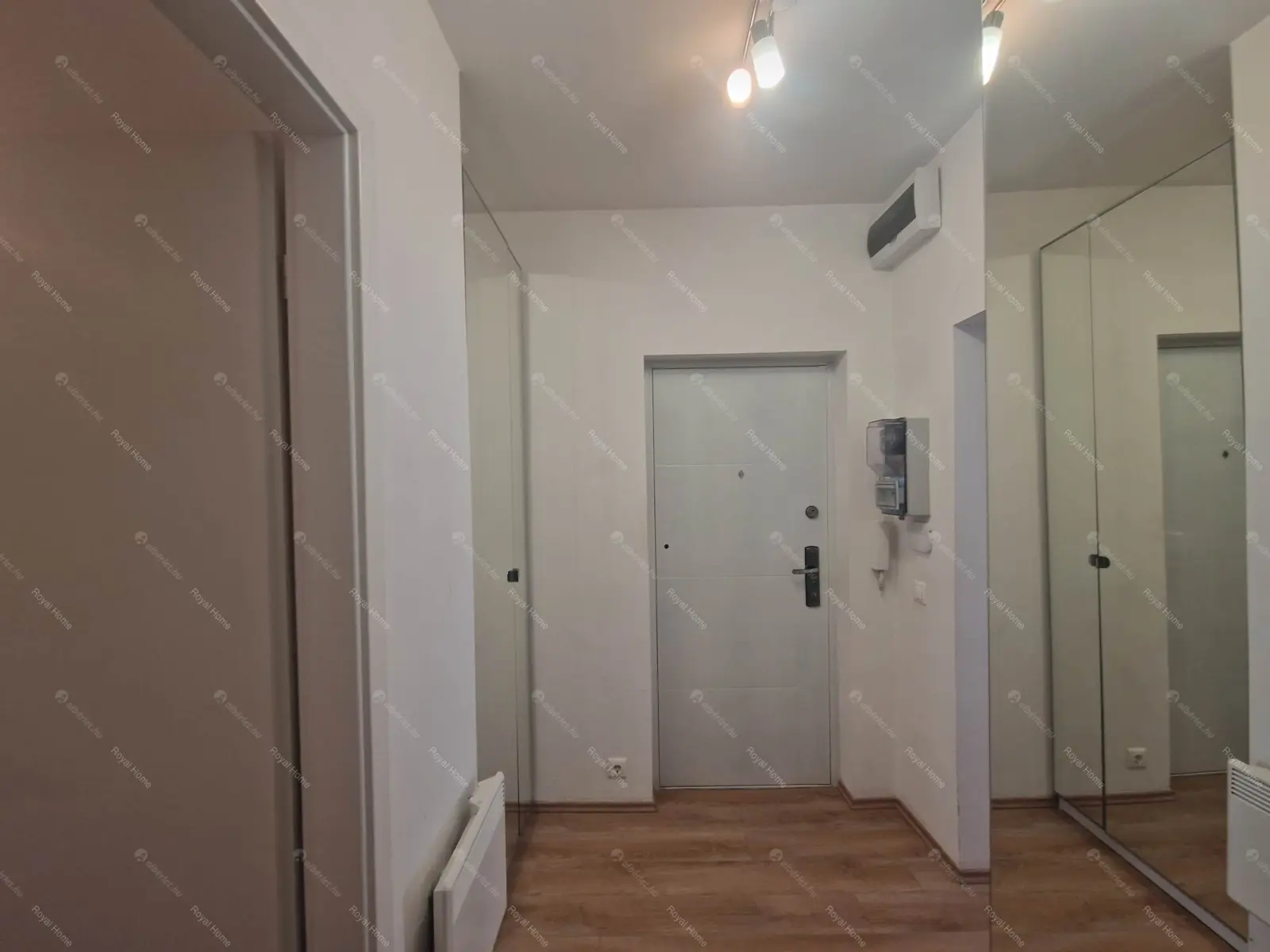 Kiadó albérlet 240000 Ft/hó áron: Budapest, XIII. kerület  Fiastyúk utca. Mérete: 40 nm, 1 szobás | Alberlet.hu - 6642018