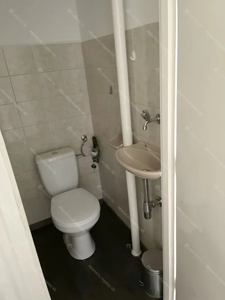 Kiadó albérlet 260000 Ft/hó áron: Budapest, XIII. kerület  Fiastyúk utca. Mérete: 60 nm, 2 szobás | Alberlet.hu - 6641212