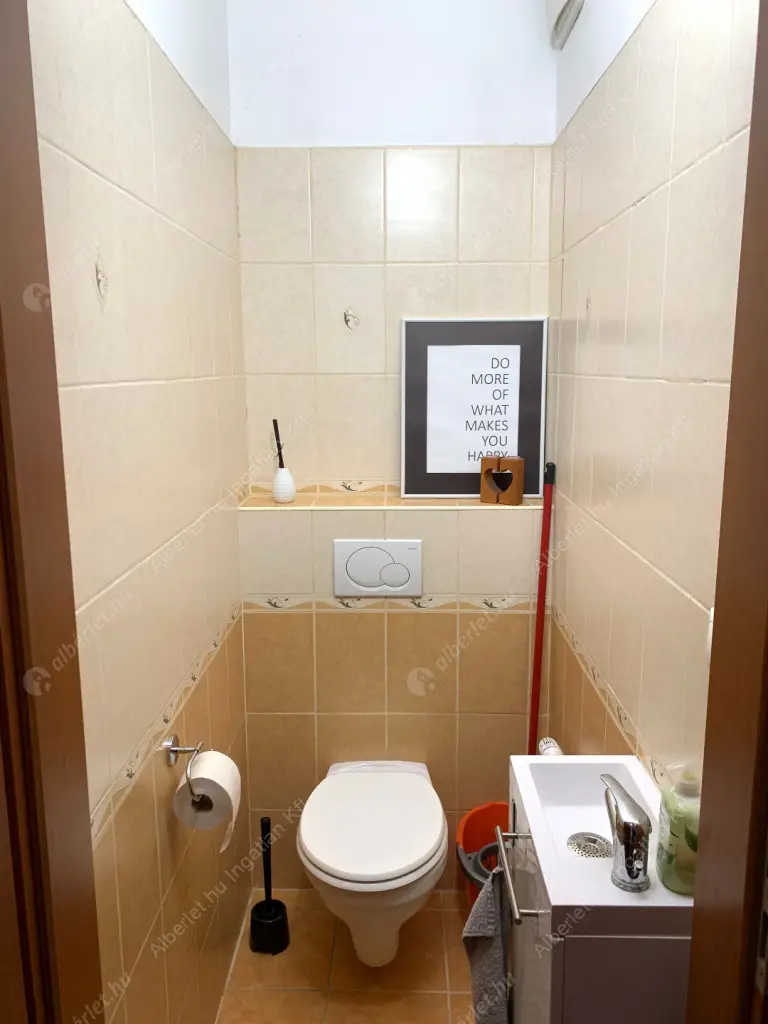 Kiadó albérlet 270000 Ft/hó áron: Budapest, XIII. kerület  Frangepán köz. Mérete: 45 nm, 2 szobás | Alberlet.hu - 6616999