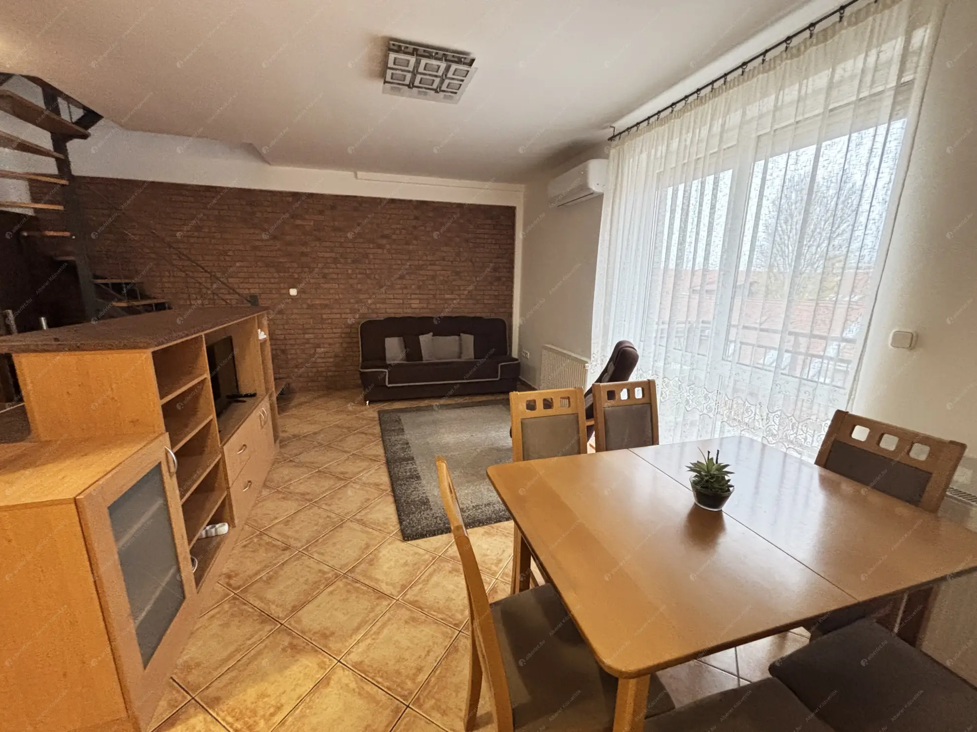 Kiadó albérlet 340000 Ft/hó áron: Budapest, XIII. kerület  Frangepán köz. Mérete: 83 nm, 3 szobás | Alberlet.hu - 6580425